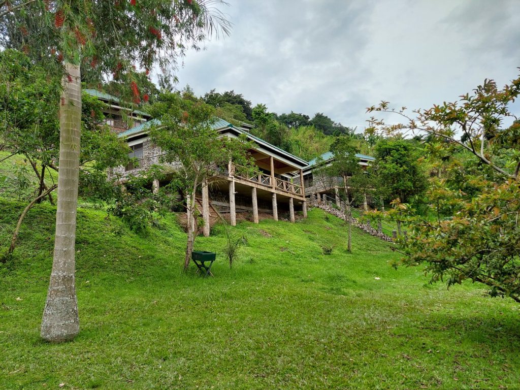 Lake Mulehe Safari Lodge – Lakeside Stay Near Bwindi