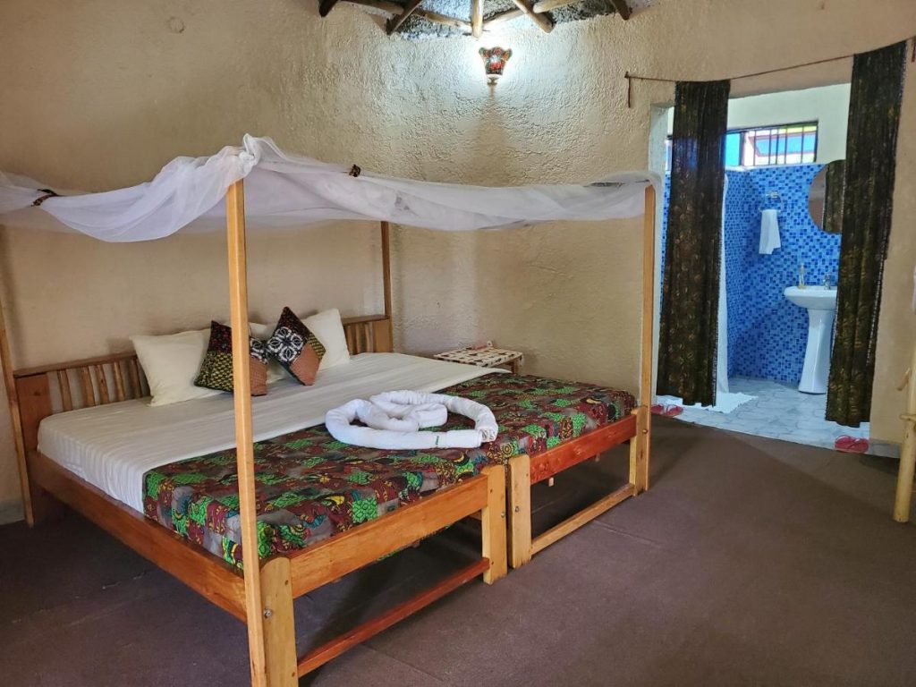 Ride 4 a Woman Guest House – Community-Focused Stays in Bwindi