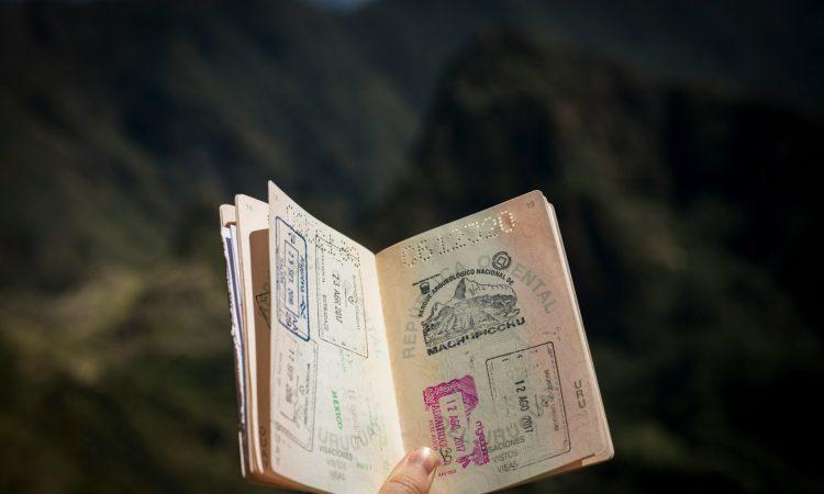 Uganda Visa Guide - Types, Requirements & Application Process
